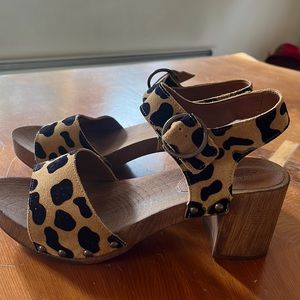 Urban outfitters sandals 8